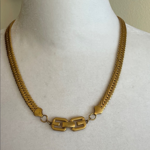 GIVENCHY Gold Plated Herringbone Chain Double G Necklace Vintage - Picture 9 of 17
